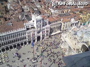 [P01] Piata San Marco » foto by voltainstel
 - 
<span class="allrVoted glyphicon glyphicon-heart hidden" id="av413187"></span>
<a class="m-l-10 hidden" id="sv413187" onclick="voting_Foto_DelVot(,413187,13671)" role="button">șterge vot <span class="glyphicon glyphicon-remove"></span></a>
<a id="v9413187" class=" c-red"  onclick="voting_Foto_SetVot(413187)" role="button"><span class="glyphicon glyphicon-heart-empty"></span> <b>LIKE</b> = Votează poza</a> <img class="hidden"  id="f413187W9" src="/imagini/loader.gif" border="0" /><span class="AjErrMes hidden" id="e413187ErM"></span>