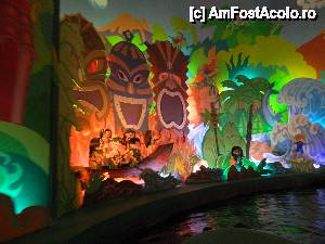 [P35] ... o copie total nereușită a „It’s a small world” din Disneyland » foto by Dabator
 - 
<span class="allrVoted glyphicon glyphicon-heart hidden" id="av505609"></span>
<a class="m-l-10 hidden" id="sv505609" onclick="voting_Foto_DelVot(,505609,13686)" role="button">șterge vot <span class="glyphicon glyphicon-remove"></span></a>
<a id="v9505609" class=" c-red"  onclick="voting_Foto_SetVot(505609)" role="button"><span class="glyphicon glyphicon-heart-empty"></span> <b>LIKE</b> = Votează poza</a> <img class="hidden"  id="f505609W9" src="/imagini/loader.gif" border="0" /><span class="AjErrMes hidden" id="e505609ErM"></span>
