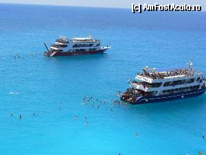 [P24] Porto Katsiki invadat de vasele de croaziera » foto by janbz
 - 
<span class="allrVoted glyphicon glyphicon-heart hidden" id="av406363"></span>
<a class="m-l-10 hidden" id="sv406363" onclick="voting_Foto_DelVot(,406363,13746)" role="button">șterge vot <span class="glyphicon glyphicon-remove"></span></a>
<a id="v9406363" class=" c-red"  onclick="voting_Foto_SetVot(406363)" role="button"><span class="glyphicon glyphicon-heart-empty"></span> <b>LIKE</b> = Votează poza</a> <img class="hidden"  id="f406363W9" src="/imagini/loader.gif" border="0" /><span class="AjErrMes hidden" id="e406363ErM"></span>