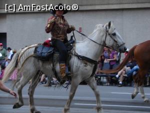 [P20] Stampede Parade - defilarea populație native » foto by ebirsan
 - 
<span class="allrVoted glyphicon glyphicon-heart hidden" id="av742697"></span>
<a class="m-l-10 hidden" id="sv742697" onclick="voting_Foto_DelVot(,742697,13751)" role="button">șterge vot <span class="glyphicon glyphicon-remove"></span></a>
<a id="v9742697" class=" c-red"  onclick="voting_Foto_SetVot(742697)" role="button"><span class="glyphicon glyphicon-heart-empty"></span> <b>LIKE</b> = Votează poza</a> <img class="hidden"  id="f742697W9" src="/imagini/loader.gif" border="0" /><span class="AjErrMes hidden" id="e742697ErM"></span>
