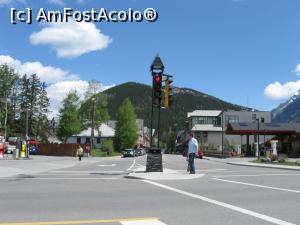 [P01] Banff - intrarea in statiune » foto by ebirsan
 - 
<span class="allrVoted glyphicon glyphicon-heart hidden" id="av742523"></span>
<a class="m-l-10 hidden" id="sv742523" onclick="voting_Foto_DelVot(,742523,13767)" role="button">șterge vot <span class="glyphicon glyphicon-remove"></span></a>
<a id="v9742523" class=" c-red"  onclick="voting_Foto_SetVot(742523)" role="button"><span class="glyphicon glyphicon-heart-empty"></span> <b>LIKE</b> = Votează poza</a> <img class="hidden"  id="f742523W9" src="/imagini/loader.gif" border="0" /><span class="AjErrMes hidden" id="e742523ErM"></span>