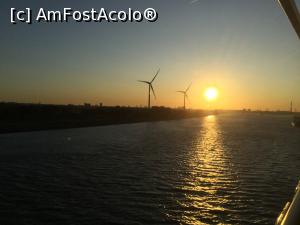 [P15] Rotterdam - soarele e cu noi » foto by mishu
 - 
<span class="allrVoted glyphicon glyphicon-heart hidden" id="av1153288"></span>
<a class="m-l-10 hidden" id="sv1153288" onclick="voting_Foto_DelVot(,1153288,13774)" role="button">șterge vot <span class="glyphicon glyphicon-remove"></span></a>
<a id="v91153288" class=" c-red"  onclick="voting_Foto_SetVot(1153288)" role="button"><span class="glyphicon glyphicon-heart-empty"></span> <b>LIKE</b> = Votează poza</a> <img class="hidden"  id="f1153288W9" src="/imagini/loader.gif" border="0" /><span class="AjErrMes hidden" id="e1153288ErM"></span>