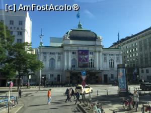 [P31] Hamburg - teatrul » foto by mishu
 - 
<span class="allrVoted glyphicon glyphicon-heart hidden" id="av1153306"></span>
<a class="m-l-10 hidden" id="sv1153306" onclick="voting_Foto_DelVot(,1153306,13774)" role="button">șterge vot <span class="glyphicon glyphicon-remove"></span></a>
<a id="v91153306" class=" c-red"  onclick="voting_Foto_SetVot(1153306)" role="button"><span class="glyphicon glyphicon-heart-empty"></span> <b>LIKE</b> = Votează poza</a> <img class="hidden"  id="f1153306W9" src="/imagini/loader.gif" border="0" /><span class="AjErrMes hidden" id="e1153306ErM"></span>