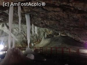 [P02] Ghetarul Scarisoara » foto by Alexandra74
 - 
<span class="allrVoted glyphicon glyphicon-heart hidden" id="av1083085"></span>
<a class="m-l-10 hidden" id="sv1083085" onclick="voting_Foto_DelVot(,1083085,13782)" role="button">șterge vot <span class="glyphicon glyphicon-remove"></span></a>
<a id="v91083085" class=" c-red"  onclick="voting_Foto_SetVot(1083085)" role="button"><span class="glyphicon glyphicon-heart-empty"></span> <b>LIKE</b> = Votează poza</a> <img class="hidden"  id="f1083085W9" src="/imagini/loader.gif" border="0" /><span class="AjErrMes hidden" id="e1083085ErM"></span>