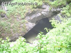 [P18] Peștera, văzută de sus » foto by puiutea
 - 
<span class="allrVoted glyphicon glyphicon-heart hidden" id="av751924"></span>
<a class="m-l-10 hidden" id="sv751924" onclick="voting_Foto_DelVot(,751924,13782)" role="button">șterge vot <span class="glyphicon glyphicon-remove"></span></a>
<a id="v9751924" class=" c-red"  onclick="voting_Foto_SetVot(751924)" role="button"><span class="glyphicon glyphicon-heart-empty"></span> <b>LIKE</b> = Votează poza</a> <img class="hidden"  id="f751924W9" src="/imagini/loader.gif" border="0" /><span class="AjErrMes hidden" id="e751924ErM"></span>
