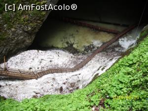 [P19] Scara de lemn și întrarea în peșteră » foto by puiutea
 - 
<span class="allrVoted glyphicon glyphicon-heart hidden" id="av751925"></span>
<a class="m-l-10 hidden" id="sv751925" onclick="voting_Foto_DelVot(,751925,13782)" role="button">șterge vot <span class="glyphicon glyphicon-remove"></span></a>
<a id="v9751925" class=" c-red"  onclick="voting_Foto_SetVot(751925)" role="button"><span class="glyphicon glyphicon-heart-empty"></span> <b>LIKE</b> = Votează poza</a> <img class="hidden"  id="f751925W9" src="/imagini/loader.gif" border="0" /><span class="AjErrMes hidden" id="e751925ErM"></span>