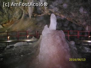 [P23] Stalagmită » foto by puiutea
 - 
<span class="allrVoted glyphicon glyphicon-heart hidden" id="av751929"></span>
<a class="m-l-10 hidden" id="sv751929" onclick="voting_Foto_DelVot(,751929,13782)" role="button">șterge vot <span class="glyphicon glyphicon-remove"></span></a>
<a id="v9751929" class=" c-red"  onclick="voting_Foto_SetVot(751929)" role="button"><span class="glyphicon glyphicon-heart-empty"></span> <b>LIKE</b> = Votează poza</a> <img class="hidden"  id="f751929W9" src="/imagini/loader.gif" border="0" /><span class="AjErrMes hidden" id="e751929ErM"></span>
