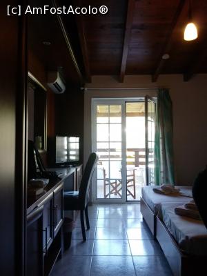 [P01] Arco hotel - camera la ultimul etaj » foto by calator65
 - 
<span class="allrVoted glyphicon glyphicon-heart hidden" id="av1252367"></span>
<a class="m-l-10 hidden" id="sv1252367" onclick="voting_Foto_DelVot(,1252367,13795)" role="button">șterge vot <span class="glyphicon glyphicon-remove"></span></a>
<a id="v91252367" class=" c-red"  onclick="voting_Foto_SetVot(1252367)" role="button"><span class="glyphicon glyphicon-heart-empty"></span> <b>LIKE</b> = Votează poza</a> <img class="hidden"  id="f1252367W9" src="/imagini/loader.gif" border="0" /><span class="AjErrMes hidden" id="e1252367ErM"></span>