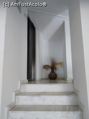 [P10] Arco Hotel - trepte intre hol si lift (la fiecare etaj) » foto by calator65
 - 
<span class="allrVoted glyphicon glyphicon-heart hidden" id="av1252376"></span>
<a class="m-l-10 hidden" id="sv1252376" onclick="voting_Foto_DelVot(,1252376,13795)" role="button">șterge vot <span class="glyphicon glyphicon-remove"></span></a>
<a id="v91252376" class=" c-red"  onclick="voting_Foto_SetVot(1252376)" role="button"><span class="glyphicon glyphicon-heart-empty"></span> <b>LIKE</b> = Votează poza</a> <img class="hidden"  id="f1252376W9" src="/imagini/loader.gif" border="0" /><span class="AjErrMes hidden" id="e1252376ErM"></span>