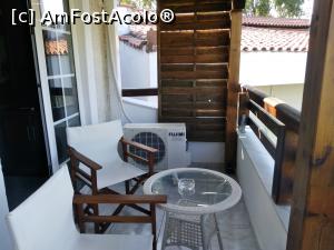 [P04] Arco Hotel - balconul camerei cu vedere spre gradina » foto by calator65
 - 
<span class="allrVoted glyphicon glyphicon-heart hidden" id="av1252370"></span>
<a class="m-l-10 hidden" id="sv1252370" onclick="voting_Foto_DelVot(,1252370,13795)" role="button">șterge vot <span class="glyphicon glyphicon-remove"></span></a>
<a id="v91252370" class=" c-red"  onclick="voting_Foto_SetVot(1252370)" role="button"><span class="glyphicon glyphicon-heart-empty"></span> <b>LIKE</b> = Votează poza</a> <img class="hidden"  id="f1252370W9" src="/imagini/loader.gif" border="0" /><span class="AjErrMes hidden" id="e1252370ErM"></span>
