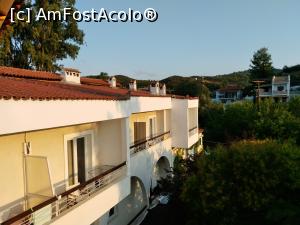 [P06] Arco Hotel - vedere de pe balcon » foto by calator65
 - 
<span class="allrVoted glyphicon glyphicon-heart hidden" id="av1252372"></span>
<a class="m-l-10 hidden" id="sv1252372" onclick="voting_Foto_DelVot(,1252372,13795)" role="button">șterge vot <span class="glyphicon glyphicon-remove"></span></a>
<a id="v91252372" class=" c-red"  onclick="voting_Foto_SetVot(1252372)" role="button"><span class="glyphicon glyphicon-heart-empty"></span> <b>LIKE</b> = Votează poza</a> <img class="hidden"  id="f1252372W9" src="/imagini/loader.gif" border="0" /><span class="AjErrMes hidden" id="e1252372ErM"></span>