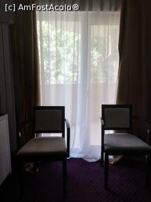 [P08] Perdeaua și draperia, pline de praf » foto by Georgiana2022
 - 
<span class="allrVoted glyphicon glyphicon-heart hidden" id="av1328662"></span>
<a class="m-l-10 hidden" id="sv1328662" onclick="voting_Foto_DelVot(,1328662,13800)" role="button">șterge vot <span class="glyphicon glyphicon-remove"></span></a>
<a id="v91328662" class=" c-red"  onclick="voting_Foto_SetVot(1328662)" role="button"><span class="glyphicon glyphicon-heart-empty"></span> <b>LIKE</b> = Votează poza</a> <img class="hidden"  id="f1328662W9" src="/imagini/loader.gif" border="0" /><span class="AjErrMes hidden" id="e1328662ErM"></span>
