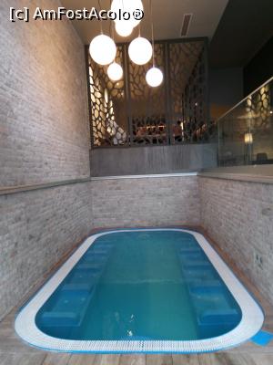 [P12] Un alt jacuzzi » foto by danutza_ang
 - 
<span class="allrVoted glyphicon glyphicon-heart hidden" id="av1127307"></span>
<a class="m-l-10 hidden" id="sv1127307" onclick="voting_Foto_DelVot(,1127307,13800)" role="button">șterge vot <span class="glyphicon glyphicon-remove"></span></a>
<a id="v91127307" class=" c-red"  onclick="voting_Foto_SetVot(1127307)" role="button"><span class="glyphicon glyphicon-heart-empty"></span> <b>LIKE</b> = Votează poza</a> <img class="hidden"  id="f1127307W9" src="/imagini/loader.gif" border="0" /><span class="AjErrMes hidden" id="e1127307ErM"></span>