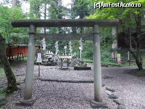 [P68] Nikko, Altarul Futarasan, poarta torii intrare în alt mic altar ocrotit de natură » foto by mprofeanu
 - 
<span class="allrVoted glyphicon glyphicon-heart hidden" id="av688015"></span>
<a class="m-l-10 hidden" id="sv688015" onclick="voting_Foto_DelVot(,688015,13808)" role="button">șterge vot <span class="glyphicon glyphicon-remove"></span></a>
<a id="v9688015" class=" c-red"  onclick="voting_Foto_SetVot(688015)" role="button"><span class="glyphicon glyphicon-heart-empty"></span> <b>LIKE</b> = Votează poza</a> <img class="hidden"  id="f688015W9" src="/imagini/loader.gif" border="0" /><span class="AjErrMes hidden" id="e688015ErM"></span>