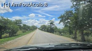 [P19] drumuri africane » foto by robert
 - 
<span class="allrVoted glyphicon glyphicon-heart hidden" id="av1512063"></span>
<a class="m-l-10 hidden" id="sv1512063" onclick="voting_Foto_DelVot(,1512063,13820)" role="button">șterge vot <span class="glyphicon glyphicon-remove"></span></a>
<a id="v91512063" class=" c-red"  onclick="voting_Foto_SetVot(1512063)" role="button"><span class="glyphicon glyphicon-heart-empty"></span> <b>LIKE</b> = Votează poza</a> <img class="hidden"  id="f1512063W9" src="/imagini/loader.gif" border="0" /><span class="AjErrMes hidden" id="e1512063ErM"></span>