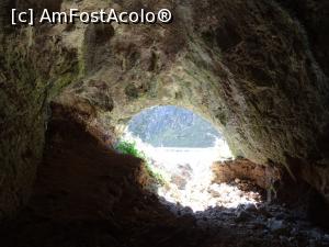 [P18] Peștera Băluței - spre exterior. » foto by tata123 🔱
 - 
<span class="allrVoted glyphicon glyphicon-heart hidden" id="av1204331"></span>
<a class="m-l-10 hidden" id="sv1204331" onclick="voting_Foto_DelVot(,1204331,13826)" role="button">șterge vot <span class="glyphicon glyphicon-remove"></span></a>
<a id="v91204331" class=" c-red"  onclick="voting_Foto_SetVot(1204331)" role="button"><span class="glyphicon glyphicon-heart-empty"></span> <b>LIKE</b> = Votează poza</a> <img class="hidden"  id="f1204331W9" src="/imagini/loader.gif" border="0" /><span class="AjErrMes hidden" id="e1204331ErM"></span>