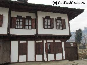[P23] Muzeul Casa Slaveykov » foto by Testosu'
 - 
<span class="allrVoted glyphicon glyphicon-heart hidden" id="av597024"></span>
<a class="m-l-10 hidden" id="sv597024" onclick="voting_Foto_DelVot(,597024,13844)" role="button">șterge vot <span class="glyphicon glyphicon-remove"></span></a>
<a id="v9597024" class=" c-red"  onclick="voting_Foto_SetVot(597024)" role="button"><span class="glyphicon glyphicon-heart-empty"></span> <b>LIKE</b> = Votează poza</a> <img class="hidden"  id="f597024W9" src="/imagini/loader.gif" border="0" /><span class="AjErrMes hidden" id="e597024ErM"></span>