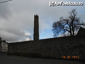 [P01] Kildare - Round Tower din curtea Catedralei Sf. Brigid » foto by Diaura*
 - 
<span class="allrVoted glyphicon glyphicon-heart hidden" id="av409983"></span>
<a class="m-l-10 hidden" id="sv409983" onclick="voting_Foto_DelVot(,409983,13851)" role="button">șterge vot <span class="glyphicon glyphicon-remove"></span></a>
<a id="v9409983" class=" c-red"  onclick="voting_Foto_SetVot(409983)" role="button"><span class="glyphicon glyphicon-heart-empty"></span> <b>LIKE</b> = Votează poza</a> <img class="hidden"  id="f409983W9" src="/imagini/loader.gif" border="0" /><span class="AjErrMes hidden" id="e409983ErM"></span>