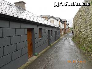 [P02] Kildare - straduta cu case pe langa zidul Catedralei Sf. Brigid » foto by Diaura*
 - 
<span class="allrVoted glyphicon glyphicon-heart hidden" id="av409984"></span>
<a class="m-l-10 hidden" id="sv409984" onclick="voting_Foto_DelVot(,409984,13851)" role="button">șterge vot <span class="glyphicon glyphicon-remove"></span></a>
<a id="v9409984" class=" c-red"  onclick="voting_Foto_SetVot(409984)" role="button"><span class="glyphicon glyphicon-heart-empty"></span> <b>LIKE</b> = Votează poza</a> <img class="hidden"  id="f409984W9" src="/imagini/loader.gif" border="0" /><span class="AjErrMes hidden" id="e409984ErM"></span>