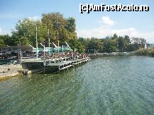 [P02] Pe faleză în zona turistică.  » foto by Nicu
 - 
<span class="allrVoted glyphicon glyphicon-heart hidden" id="av410327"></span>
<a class="m-l-10 hidden" id="sv410327" onclick="voting_Foto_DelVot(,410327,13861)" role="button">șterge vot <span class="glyphicon glyphicon-remove"></span></a>
<a id="v9410327" class=" c-red"  onclick="voting_Foto_SetVot(410327)" role="button"><span class="glyphicon glyphicon-heart-empty"></span> <b>LIKE</b> = Votează poza</a> <img class="hidden"  id="f410327W9" src="/imagini/loader.gif" border="0" /><span class="AjErrMes hidden" id="e410327ErM"></span>