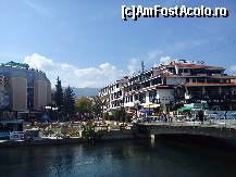 [P06] Peste pod începe strada pietonală.  » foto by Nicu
 - 
<span class="allrVoted glyphicon glyphicon-heart hidden" id="av410331"></span>
<a class="m-l-10 hidden" id="sv410331" onclick="voting_Foto_DelVot(,410331,13861)" role="button">șterge vot <span class="glyphicon glyphicon-remove"></span></a>
<a id="v9410331" class=" c-red"  onclick="voting_Foto_SetVot(410331)" role="button"><span class="glyphicon glyphicon-heart-empty"></span> <b>LIKE</b> = Votează poza</a> <img class="hidden"  id="f410331W9" src="/imagini/loader.gif" border="0" /><span class="AjErrMes hidden" id="e410331ErM"></span>