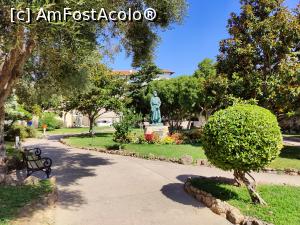 [P42] Parcul cu statuia Sv. Marino » foto by crismis
 - 
<span class="allrVoted glyphicon glyphicon-heart hidden" id="av1339043"></span>
<a class="m-l-10 hidden" id="sv1339043" onclick="voting_Foto_DelVot(,1339043,13897)" role="button">șterge vot <span class="glyphicon glyphicon-remove"></span></a>
<a id="v91339043" class=" c-red"  onclick="voting_Foto_SetVot(1339043)" role="button"><span class="glyphicon glyphicon-heart-empty"></span> <b>LIKE</b> = Votează poza</a> <img class="hidden"  id="f1339043W9" src="/imagini/loader.gif" border="0" /><span class="AjErrMes hidden" id="e1339043ErM"></span>
