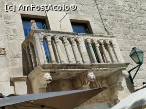 [P45] La pas prin orașul vechi Rab (balconul cu lei al Palatului Guvernatorului) » foto by crismis
 - 
<span class="allrVoted glyphicon glyphicon-heart hidden" id="av1339046"></span>
<a class="m-l-10 hidden" id="sv1339046" onclick="voting_Foto_DelVot(,1339046,13897)" role="button">șterge vot <span class="glyphicon glyphicon-remove"></span></a>
<a id="v91339046" class=" c-red"  onclick="voting_Foto_SetVot(1339046)" role="button"><span class="glyphicon glyphicon-heart-empty"></span> <b>LIKE</b> = Votează poza</a> <img class="hidden"  id="f1339046W9" src="/imagini/loader.gif" border="0" /><span class="AjErrMes hidden" id="e1339046ErM"></span>