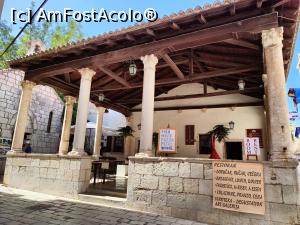 [P46] La pas prin orașul vechi Rab; fosta loggia venețiană, azi restaurant » foto by crismis
 - 
<span class="allrVoted glyphicon glyphicon-heart hidden" id="av1339047"></span>
<a class="m-l-10 hidden" id="sv1339047" onclick="voting_Foto_DelVot(,1339047,13897)" role="button">șterge vot <span class="glyphicon glyphicon-remove"></span></a>
<a id="v91339047" class=" c-red"  onclick="voting_Foto_SetVot(1339047)" role="button"><span class="glyphicon glyphicon-heart-empty"></span> <b>LIKE</b> = Votează poza</a> <img class="hidden"  id="f1339047W9" src="/imagini/loader.gif" border="0" /><span class="AjErrMes hidden" id="e1339047ErM"></span>