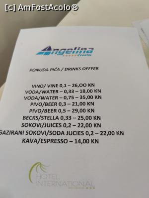[P57] Prânz la Hotel International; lista de prețuri pentru băuturi » foto by crismis
 - 
<span class="allrVoted glyphicon glyphicon-heart hidden" id="av1339058"></span>
<a class="m-l-10 hidden" id="sv1339058" onclick="voting_Foto_DelVot(,1339058,13897)" role="button">șterge vot <span class="glyphicon glyphicon-remove"></span></a>
<a id="v91339058" class=" c-red"  onclick="voting_Foto_SetVot(1339058)" role="button"><span class="glyphicon glyphicon-heart-empty"></span> <b>LIKE</b> = Votează poza</a> <img class="hidden"  id="f1339058W9" src="/imagini/loader.gif" border="0" /><span class="AjErrMes hidden" id="e1339058ErM"></span>