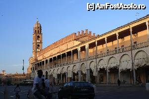 [P11] Piazza de la Liberta, Forli, cu zeci de magazine si localuri de jur imprejur » foto by timis
 - 
<span class="allrVoted glyphicon glyphicon-heart hidden" id="av411825"></span>
<a class="m-l-10 hidden" id="sv411825" onclick="voting_Foto_DelVot(,411825,13912)" role="button">șterge vot <span class="glyphicon glyphicon-remove"></span></a>
<a id="v9411825" class=" c-red"  onclick="voting_Foto_SetVot(411825)" role="button"><span class="glyphicon glyphicon-heart-empty"></span> <b>LIKE</b> = Votează poza</a> <img class="hidden"  id="f411825W9" src="/imagini/loader.gif" border="0" /><span class="AjErrMes hidden" id="e411825ErM"></span>