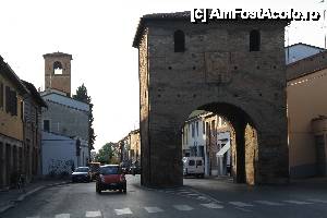 [P13] vechi turn de aparare al cetatii Forli » foto by timis
 - 
<span class="allrVoted glyphicon glyphicon-heart hidden" id="av411827"></span>
<a class="m-l-10 hidden" id="sv411827" onclick="voting_Foto_DelVot(,411827,13912)" role="button">șterge vot <span class="glyphicon glyphicon-remove"></span></a>
<a id="v9411827" class=" c-red"  onclick="voting_Foto_SetVot(411827)" role="button"><span class="glyphicon glyphicon-heart-empty"></span> <b>LIKE</b> = Votează poza</a> <img class="hidden"  id="f411827W9" src="/imagini/loader.gif" border="0" /><span class="AjErrMes hidden" id="e411827ErM"></span>