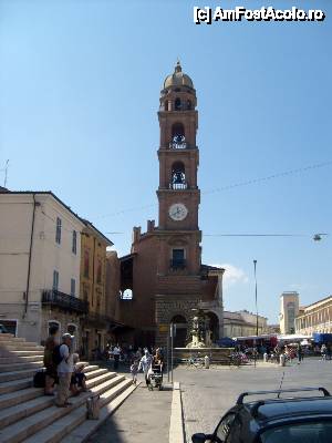 [P16] Piata din Faenţa /Faenza » foto by timis
 - 
<span class="allrVoted glyphicon glyphicon-heart hidden" id="av411830"></span>
<a class="m-l-10 hidden" id="sv411830" onclick="voting_Foto_DelVot(,411830,13912)" role="button">șterge vot <span class="glyphicon glyphicon-remove"></span></a>
<a id="v9411830" class=" c-red"  onclick="voting_Foto_SetVot(411830)" role="button"><span class="glyphicon glyphicon-heart-empty"></span> <b>LIKE</b> = Votează poza</a> <img class="hidden"  id="f411830W9" src="/imagini/loader.gif" border="0" /><span class="AjErrMes hidden" id="e411830ErM"></span>