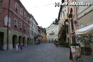 [P23] strada principala din orasul vechi, Via del Borgo- Brisighella » foto by timis
 - 
<span class="allrVoted glyphicon glyphicon-heart hidden" id="av411837"></span>
<a class="m-l-10 hidden" id="sv411837" onclick="voting_Foto_DelVot(,411837,13912)" role="button">șterge vot <span class="glyphicon glyphicon-remove"></span></a>
<a id="v9411837" class=" c-red"  onclick="voting_Foto_SetVot(411837)" role="button"><span class="glyphicon glyphicon-heart-empty"></span> <b>LIKE</b> = Votează poza</a> <img class="hidden"  id="f411837W9" src="/imagini/loader.gif" border="0" /><span class="AjErrMes hidden" id="e411837ErM"></span>