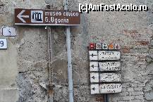 [P32] Indicatoare turistice in actuala statiune turistica Brisighella » foto by timis
 - 
<span class="allrVoted glyphicon glyphicon-heart hidden" id="av411973"></span>
<a class="m-l-10 hidden" id="sv411973" onclick="voting_Foto_DelVot(,411973,13912)" role="button">șterge vot <span class="glyphicon glyphicon-remove"></span></a>
<a id="v9411973" class=" c-red"  onclick="voting_Foto_SetVot(411973)" role="button"><span class="glyphicon glyphicon-heart-empty"></span> <b>LIKE</b> = Votează poza</a> <img class="hidden"  id="f411973W9" src="/imagini/loader.gif" border="0" /><span class="AjErrMes hidden" id="e411973ErM"></span>