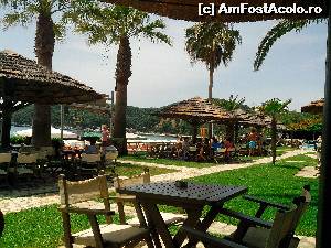 [P02] restaurant- bar - terasa cu vedere la mare - TANGO » foto by nini_dintras
 - 
<span class="allrVoted glyphicon glyphicon-heart hidden" id="av525404"></span>
<a class="m-l-10 hidden" id="sv525404" onclick="voting_Foto_DelVot(,525404,13920)" role="button">șterge vot <span class="glyphicon glyphicon-remove"></span></a>
<a id="v9525404" class=" c-red"  onclick="voting_Foto_SetVot(525404)" role="button"><span class="glyphicon glyphicon-heart-empty"></span> <b>LIKE</b> = Votează poza</a> <img class="hidden"  id="f525404W9" src="/imagini/loader.gif" border="0" /><span class="AjErrMes hidden" id="e525404ErM"></span>