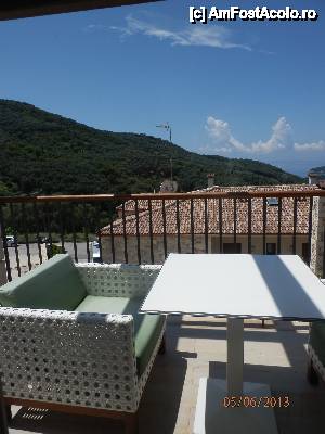 [P24] Hotel Salvator-vila standard-terasa » foto by Cris
 - 
<span class="allrVoted glyphicon glyphicon-heart hidden" id="av464618"></span>
<a class="m-l-10 hidden" id="sv464618" onclick="voting_Foto_DelVot(,464618,13923)" role="button">șterge vot <span class="glyphicon glyphicon-remove"></span></a>
<a id="v9464618" class=" c-red"  onclick="voting_Foto_SetVot(464618)" role="button"><span class="glyphicon glyphicon-heart-empty"></span> <b>LIKE</b> = Votează poza</a> <img class="hidden"  id="f464618W9" src="/imagini/loader.gif" border="0" /><span class="AjErrMes hidden" id="e464618ErM"></span>