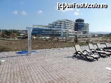[P10] Hotelul fotografiat de la piscina mica » foto by nelu7
 - 
<span class="allrVoted glyphicon glyphicon-heart hidden" id="av428899"></span>
<a class="m-l-10 hidden" id="sv428899" onclick="voting_Foto_DelVot(,428899,13939)" role="button">șterge vot <span class="glyphicon glyphicon-remove"></span></a>
<a id="v9428899" class=" c-red"  onclick="voting_Foto_SetVot(428899)" role="button"><span class="glyphicon glyphicon-heart-empty"></span> <b>LIKE</b> = Votează poza</a> <img class="hidden"  id="f428899W9" src="/imagini/loader.gif" border="0" /><span class="AjErrMes hidden" id="e428899ErM"></span>