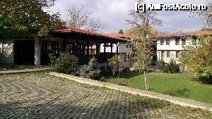 [P15] In stanga - receptia si barul, in dreapta - cladirea noua » foto by papone
 - 
<span class="allrVoted glyphicon glyphicon-heart hidden" id="av693118"></span>
<a class="m-l-10 hidden" id="sv693118" onclick="voting_Foto_DelVot(,693118,13942)" role="button">șterge vot <span class="glyphicon glyphicon-remove"></span></a>
<a id="v9693118" class=" c-red"  onclick="voting_Foto_SetVot(693118)" role="button"><span class="glyphicon glyphicon-heart-empty"></span> <b>LIKE</b> = Votează poza</a> <img class="hidden"  id="f693118W9" src="/imagini/loader.gif" border="0" /><span class="AjErrMes hidden" id="e693118ErM"></span>