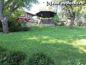 [P11] Foisor de relaxare sau servit masa in gradina Hanului Arbanashki...  » foto by valyionsc
 - 
<span class="allrVoted glyphicon glyphicon-heart hidden" id="av496270"></span>
<a class="m-l-10 hidden" id="sv496270" onclick="voting_Foto_DelVot(,496270,13942)" role="button">șterge vot <span class="glyphicon glyphicon-remove"></span></a>
<a id="v9496270" class=" c-red"  onclick="voting_Foto_SetVot(496270)" role="button"><span class="glyphicon glyphicon-heart-empty"></span> <b>LIKE</b> = Votează poza</a> <img class="hidden"  id="f496270W9" src="/imagini/loader.gif" border="0" /><span class="AjErrMes hidden" id="e496270ErM"></span>