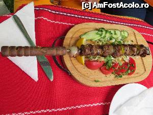 [P21] Shashlik (frigarui traditionale) preparate la Hanul Arbanashki » foto by valyionsc
 - 
<span class="allrVoted glyphicon glyphicon-heart hidden" id="av496280"></span>
<a class="m-l-10 hidden" id="sv496280" onclick="voting_Foto_DelVot(,496280,13942)" role="button">șterge vot <span class="glyphicon glyphicon-remove"></span></a>
<a id="v9496280" class=" c-red"  onclick="voting_Foto_SetVot(496280)" role="button"><span class="glyphicon glyphicon-heart-empty"></span> <b>LIKE</b> = Votează poza</a> <img class="hidden"  id="f496280W9" src="/imagini/loader.gif" border="0" /><span class="AjErrMes hidden" id="e496280ErM"></span>