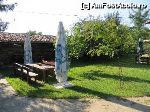 [P05] Prin gradina hanului...  » foto by valyionsc
 - 
<span class="allrVoted glyphicon glyphicon-heart hidden" id="av496264"></span>
<a class="m-l-10 hidden" id="sv496264" onclick="voting_Foto_DelVot(,496264,13942)" role="button">șterge vot <span class="glyphicon glyphicon-remove"></span></a>
<a id="v9496264" class=" c-red"  onclick="voting_Foto_SetVot(496264)" role="button"><span class="glyphicon glyphicon-heart-empty"></span> <b>LIKE</b> = Votează poza</a> <img class="hidden"  id="f496264W9" src="/imagini/loader.gif" border="0" /><span class="AjErrMes hidden" id="e496264ErM"></span>