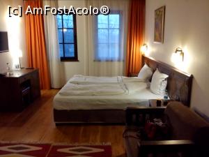 [P01] Camera Han Hotel » foto by Yoda
 - 
<span class="allrVoted glyphicon glyphicon-heart hidden" id="av1037911"></span>
<a class="m-l-10 hidden" id="sv1037911" onclick="voting_Foto_DelVot(,1037911,13942)" role="button">șterge vot <span class="glyphicon glyphicon-remove"></span></a>
<a id="v91037911" class=" c-red"  onclick="voting_Foto_SetVot(1037911)" role="button"><span class="glyphicon glyphicon-heart-empty"></span> <b>LIKE</b> = Votează poza</a> <img class="hidden"  id="f1037911W9" src="/imagini/loader.gif" border="0" /><span class="AjErrMes hidden" id="e1037911ErM"></span>