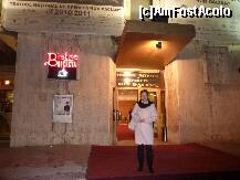 [P09] Poza in fata teatrului,la iesire. » foto by adri-nico
 - 
<span class="allrVoted glyphicon glyphicon-heart hidden" id="av274193"></span>
<a class="m-l-10 hidden" id="sv274193" onclick="voting_Foto_DelVot(,274193,13958)" role="button">șterge vot <span class="glyphicon glyphicon-remove"></span></a>
<a id="v9274193" class=" c-red"  onclick="voting_Foto_SetVot(274193)" role="button"><span class="glyphicon glyphicon-heart-empty"></span> <b>LIKE</b> = Votează poza</a> <img class="hidden"  id="f274193W9" src="/imagini/loader.gif" border="0" /><span class="AjErrMes hidden" id="e274193ErM"></span>