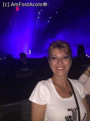 [P10] Înainte de concert, eram deja extrem de obosită, dar tinerețea mă ajuta să rezist.  » foto by krisstinna
 - 
<span class="allrVoted glyphicon glyphicon-heart hidden" id="av738607"></span>
<a class="m-l-10 hidden" id="sv738607" onclick="voting_Foto_DelVot(,738607,13958)" role="button">șterge vot <span class="glyphicon glyphicon-remove"></span></a>
<a id="v9738607" class=" c-red"  onclick="voting_Foto_SetVot(738607)" role="button"><span class="glyphicon glyphicon-heart-empty"></span> <b>LIKE</b> = Votează poza</a> <img class="hidden"  id="f738607W9" src="/imagini/loader.gif" border="0" /><span class="AjErrMes hidden" id="e738607ErM"></span>