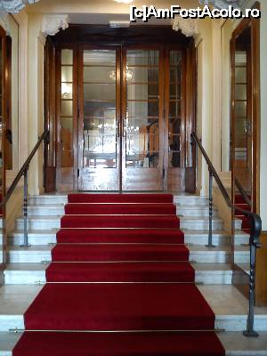 [P10] Intrarea in hotel » foto by GabrielaG
 - 
<span class="allrVoted glyphicon glyphicon-heart hidden" id="av691390"></span>
<a class="m-l-10 hidden" id="sv691390" onclick="voting_Foto_DelVot(,691390,13969)" role="button">șterge vot <span class="glyphicon glyphicon-remove"></span></a>
<a id="v9691390" class=" c-red"  onclick="voting_Foto_SetVot(691390)" role="button"><span class="glyphicon glyphicon-heart-empty"></span> <b>LIKE</b> = Votează poza</a> <img class="hidden"  id="f691390W9" src="/imagini/loader.gif" border="0" /><span class="AjErrMes hidden" id="e691390ErM"></span>