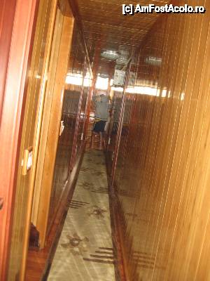 [P11] Coridorul care duce la cabine » foto by Michi
 - 
<span class="allrVoted glyphicon glyphicon-heart hidden" id="av431282"></span>
<a class="m-l-10 hidden" id="sv431282" onclick="voting_Foto_DelVot(,431282,13970)" role="button">șterge vot <span class="glyphicon glyphicon-remove"></span></a>
<a id="v9431282" class=" c-red"  onclick="voting_Foto_SetVot(431282)" role="button"><span class="glyphicon glyphicon-heart-empty"></span> <b>LIKE</b> = Votează poza</a> <img class="hidden"  id="f431282W9" src="/imagini/loader.gif" border="0" /><span class="AjErrMes hidden" id="e431282ErM"></span>