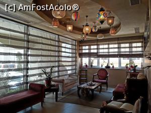 [P03] Hotelul Simfonia.Salonul din vecinatatea receptiei. » foto by Floria
 - 
<span class="allrVoted glyphicon glyphicon-heart hidden" id="av1222991"></span>
<a class="m-l-10 hidden" id="sv1222991" onclick="voting_Foto_DelVot(,1222991,13979)" role="button">șterge vot <span class="glyphicon glyphicon-remove"></span></a>
<a id="v91222991" class=" c-red"  onclick="voting_Foto_SetVot(1222991)" role="button"><span class="glyphicon glyphicon-heart-empty"></span> <b>LIKE</b> = Votează poza</a> <img class="hidden"  id="f1222991W9" src="/imagini/loader.gif" border="0" /><span class="AjErrMes hidden" id="e1222991ErM"></span>