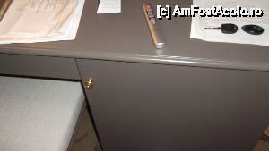 [P16] Aceea subțire este telecomanda tv!  » foto by johnnyredlabel †
 - 
<span class="allrVoted glyphicon glyphicon-heart hidden" id="av415545"></span>
<a class="m-l-10 hidden" id="sv415545" onclick="voting_Foto_DelVot(,415545,14013)" role="button">șterge vot <span class="glyphicon glyphicon-remove"></span></a>
<a id="v9415545" class=" c-red"  onclick="voting_Foto_SetVot(415545)" role="button"><span class="glyphicon glyphicon-heart-empty"></span> <b>LIKE</b> = Votează poza</a> <img class="hidden"  id="f415545W9" src="/imagini/loader.gif" border="0" /><span class="AjErrMes hidden" id="e415545ErM"></span>