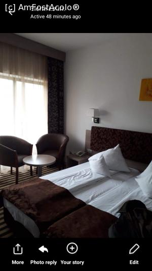 [P12] Poza cu camera de hotel din cele trimise fetei mele » foto by aurora56
 - 
<span class="allrVoted glyphicon glyphicon-heart hidden" id="av1045662"></span>
<a class="m-l-10 hidden" id="sv1045662" onclick="voting_Foto_DelVot(,1045662,14035)" role="button">șterge vot <span class="glyphicon glyphicon-remove"></span></a>
<a id="v91045662" class=" c-red"  onclick="voting_Foto_SetVot(1045662)" role="button"><span class="glyphicon glyphicon-heart-empty"></span> <b>LIKE</b> = Votează poza</a> <img class="hidden"  id="f1045662W9" src="/imagini/loader.gif" border="0" /><span class="AjErrMes hidden" id="e1045662ErM"></span>