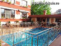 [P20] Copii se pot juca in siguranta in jurul piscinei » foto by mirmicu
 - 
<span class="allrVoted glyphicon glyphicon-heart hidden" id="av416578"></span>
<a class="m-l-10 hidden" id="sv416578" onclick="voting_Foto_DelVot(,416578,14048)" role="button">șterge vot <span class="glyphicon glyphicon-remove"></span></a>
<a id="v9416578" class=" c-red"  onclick="voting_Foto_SetVot(416578)" role="button"><span class="glyphicon glyphicon-heart-empty"></span> <b>LIKE</b> = Votează poza</a> <img class="hidden"  id="f416578W9" src="/imagini/loader.gif" border="0" /><span class="AjErrMes hidden" id="e416578ErM"></span>